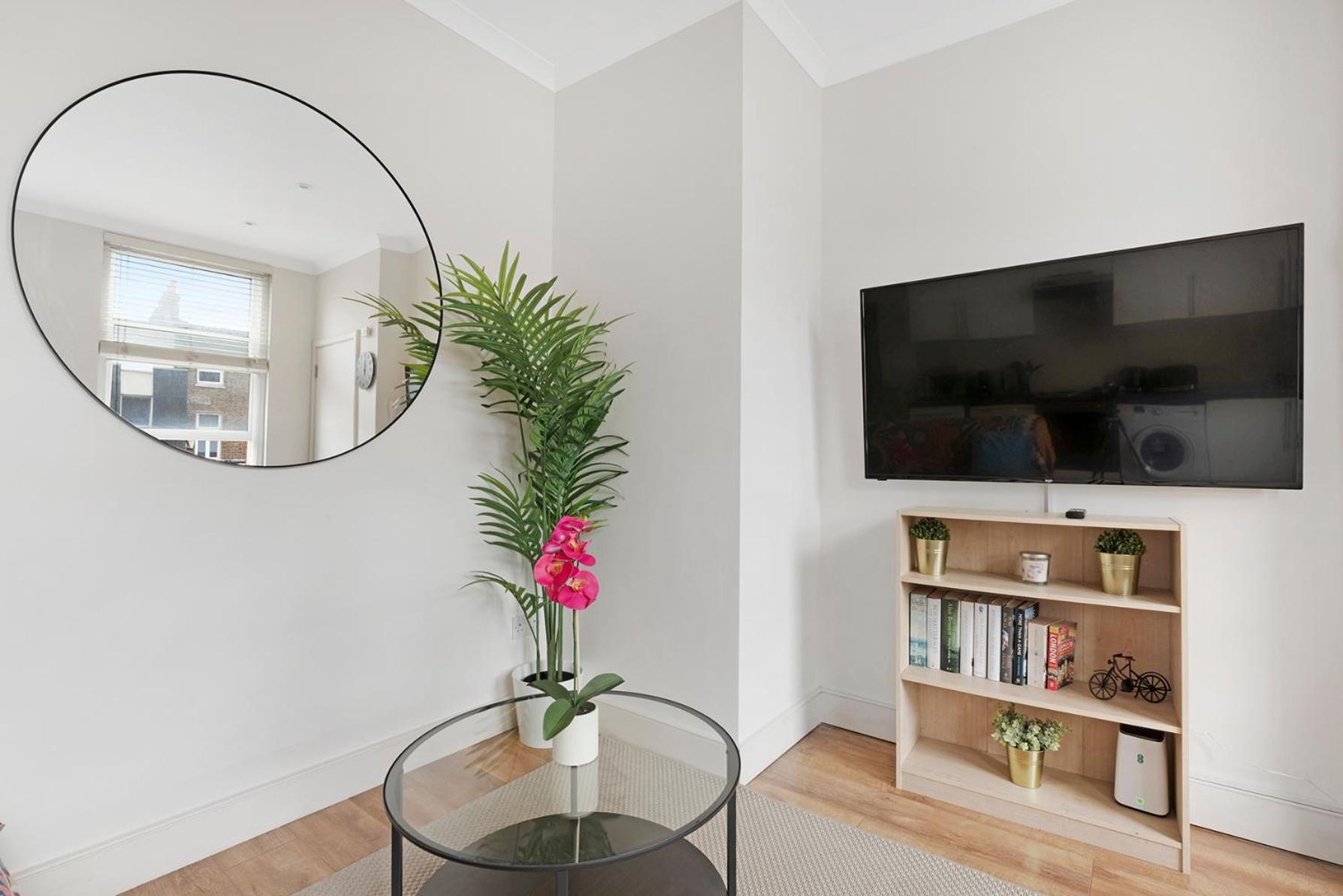 Family Friendly - Stylish Kentish Town Apartment Londra Exterior foto